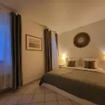 Au Centre De Apartment Villeneuve-les-Avignon