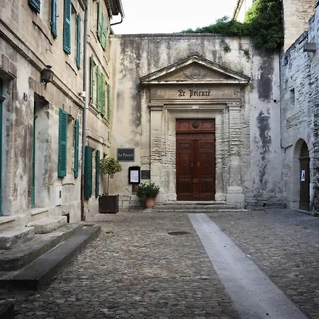 Au Centre De * Villeneuve-lès-Avignon