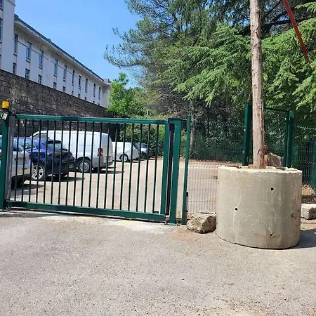 Au Centre De