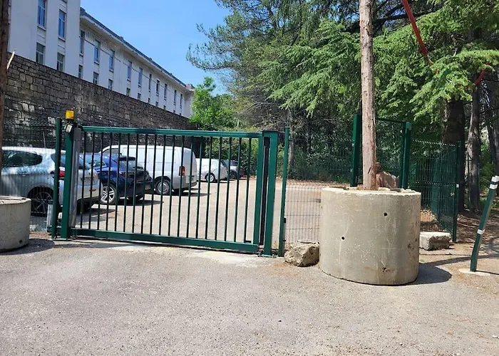 Au Centre De